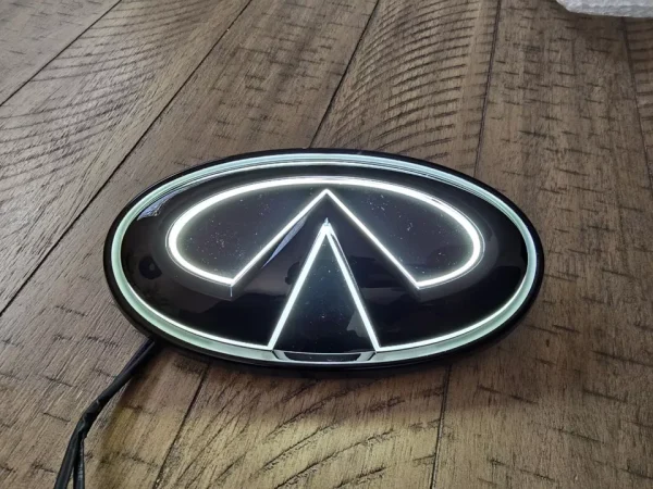 INFINITI Q50  LED Front Grill Emblem - Image 7