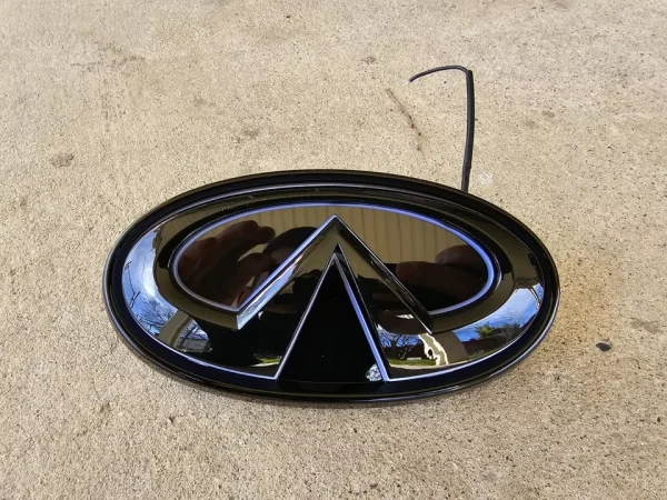 INFINITI Q50  LED Front Grill Emblem