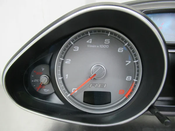 T081 2009 09 AUDI R8 SPEEDOMETER INSTRUMENT GAUGE KILOMETERS PER HOUR 420920980G - Image 6