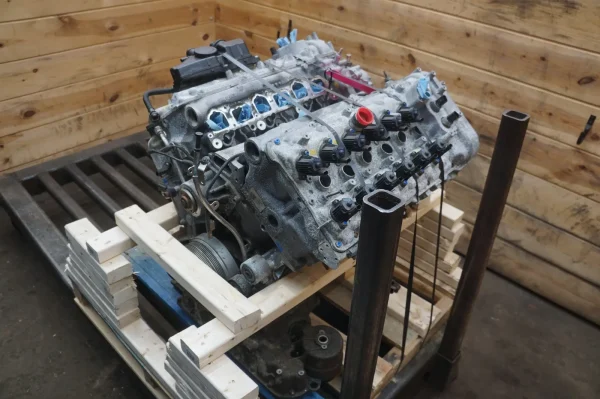 6.0L Twin Turbo W12 Engine Motor Long Block 057100031N Bentley Bentayga 2015+ - Image 8