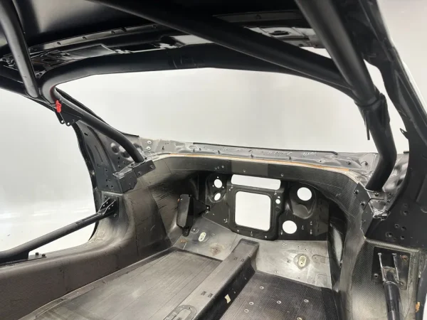 MCLAREN 570S GT4 CARBON FIBRE CHASSIS TUB FIA MSO ROLL CAGE SUBFRAME 540 - Image 11