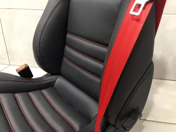 ORIGINAL OEM FERRARI F355 SPIDER F129 SPORT SEATS BLACK LEATHER PAIR RED BELTS - Image 5