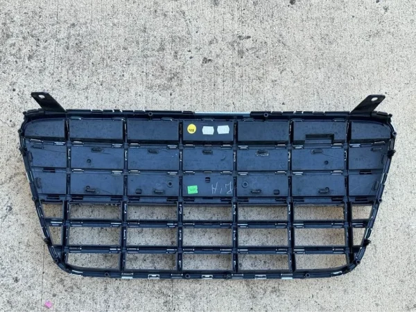 OEM Audi R8 V10 Front Grill Factory Part - Image 6