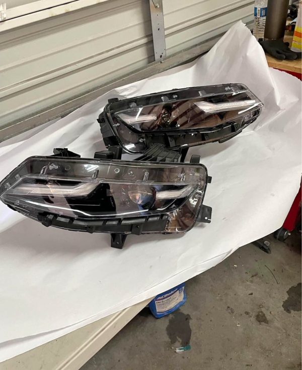 2019-2023 CHEVROLET CAMARO LT1 HEADLIGHTS FULL LED OEM