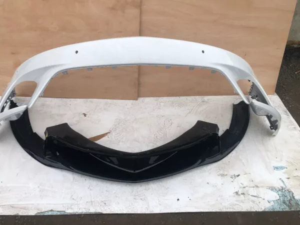 MCLAREN GT FRONT BUMPER WITH SPLITTER 2020 GENUINE P/N 22 P22 - Image 2