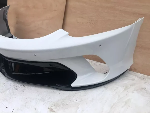 MCLAREN GT FRONT BUMPER WITH SPLITTER 2020 GENUINE P/N 22 P22 - Image 3