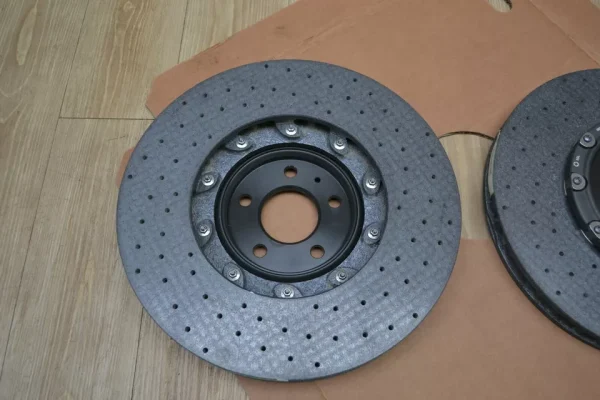 Original Audi R8 ceramic brake discs front ventilated380x38 - Image 4