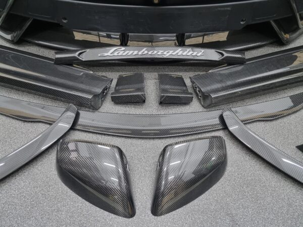 Lamborghini Urus Full Carbon Package Oryginal 4ML807437 - Image 8