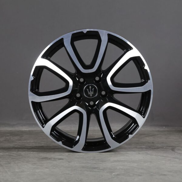 Maserati Levante M161  alloy rims original - Image 4