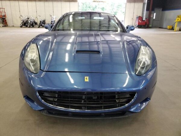 2010 Ferrari California - Image 9