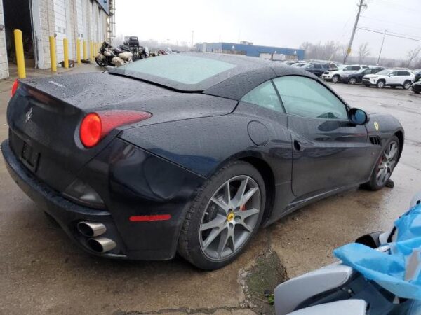 2011 Ferrari California - Image 11