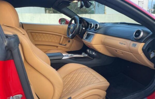 2012 Ferrari California - Image 7