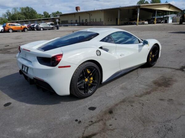 2018 Ferrari 488 - Image 9