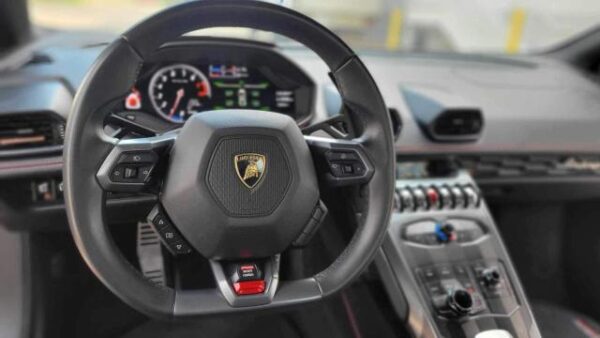 2018 Lamborghini Huracan - Image 4