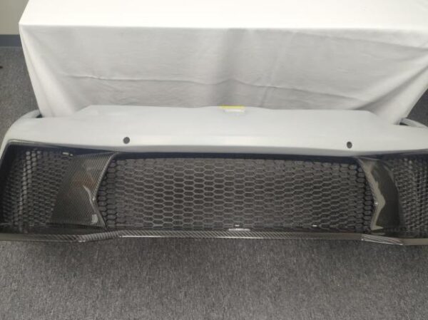 Lamborghini Huracan front bumper - Image 4