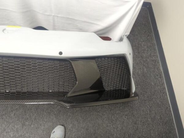 Lamborghini Huracan front bumper - Image 2