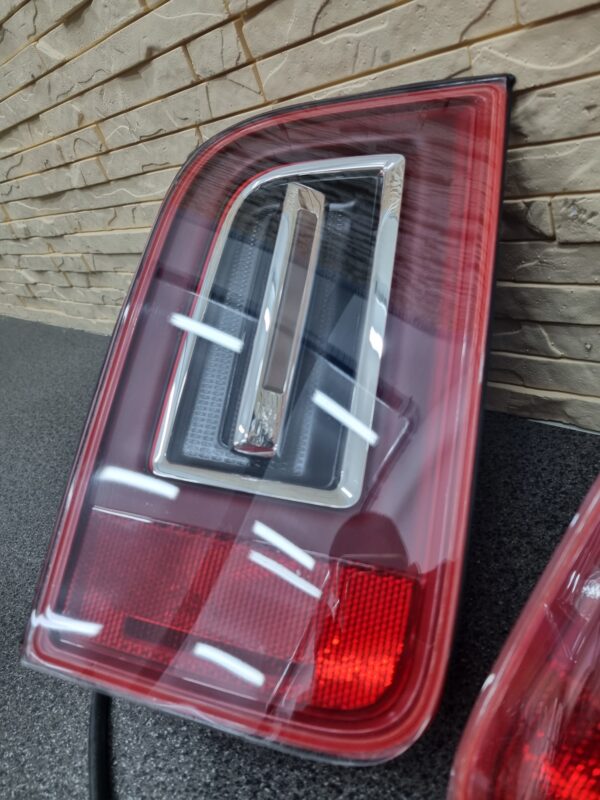 Rolls Royce Cullinan Rear Tail Lights Set USA 7447046 / 7447043 - Image 6