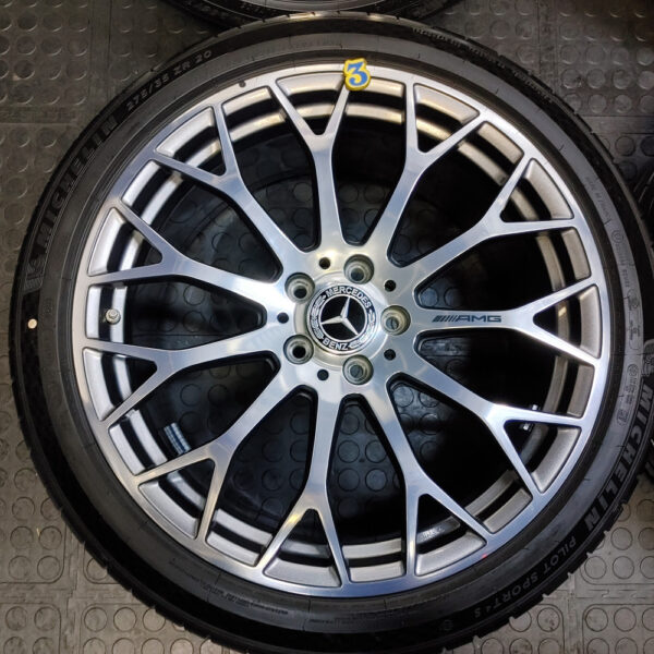 AMG C63s E Performance - Image 4