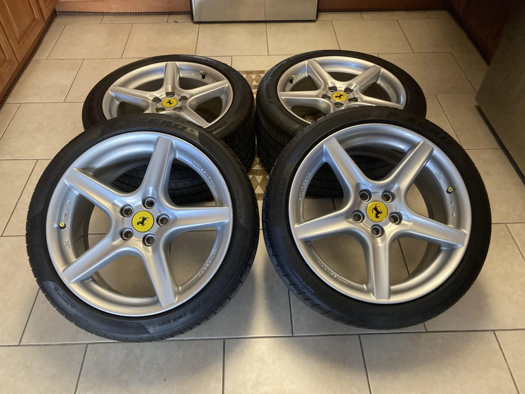 Speedline 18×8.5″ and 18×10″ Wheels for Ferrari