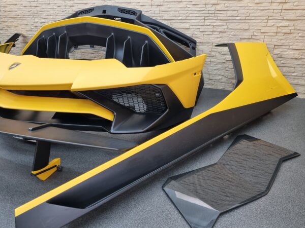 Lamborghini Aventador SV Carbon Package Bumper Spoiler Side Skirts - Image 12