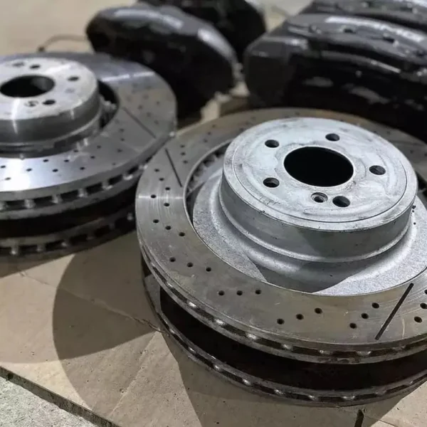 OEM Brake Kit Mercedes E63 - Image 4
