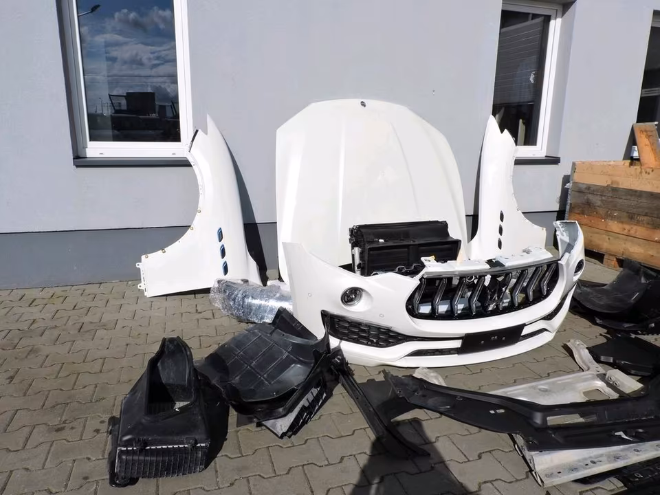 MASERATI LEVANTE GRANLUSSO - Image 4