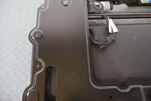 Infiniti G37 Convertible Rear Parcel Shelf W/ Motor (Tested) OEM - Image 13