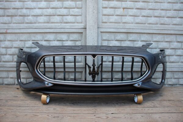 MASERATI LEVANTE FRONT BUMPER