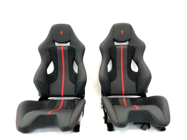 FERRARI 488 PISTA/ 812/ F8 GOLDRAKE CARBON SEAT RED AND BLACK