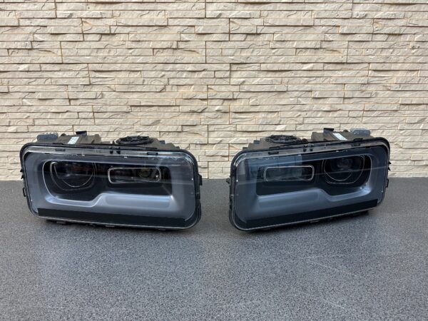 Rolls Royce Cullinan Headlights