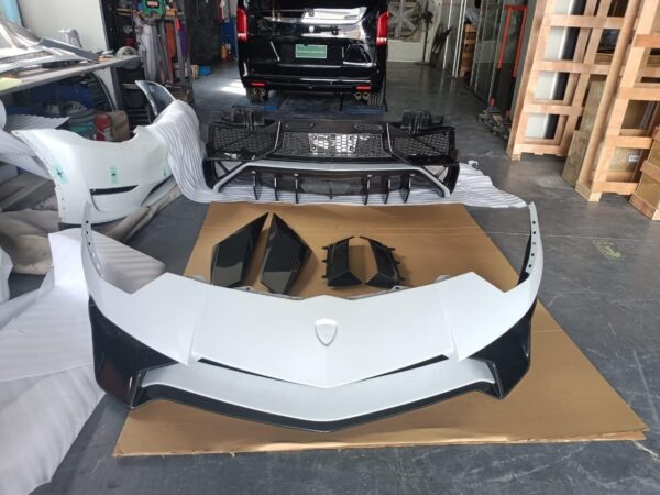 Lamborghini SV LP 750 part carbon body kit
