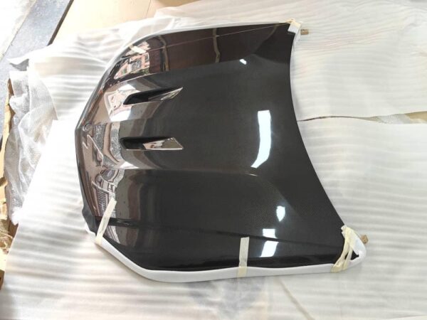 C63 AMG W204 carbon black series style hood - Image 2
