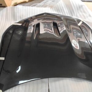 C63 AMG W204 carbon black series style hood