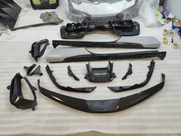 Ferrari SF90 carbon fiber body parts - Image 8