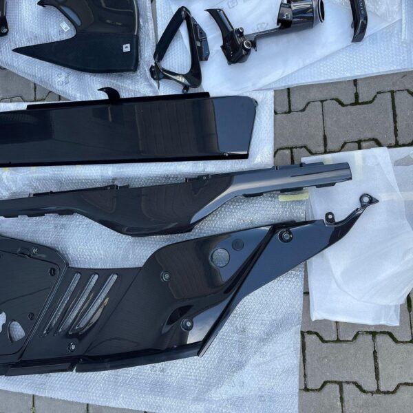 Ferrari 812 competizione carbon fiber package (interior, engine) - Image 9
