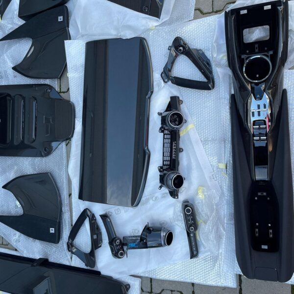 Ferrari 812 competizione carbon fiber package (interior, engine) - Image 5