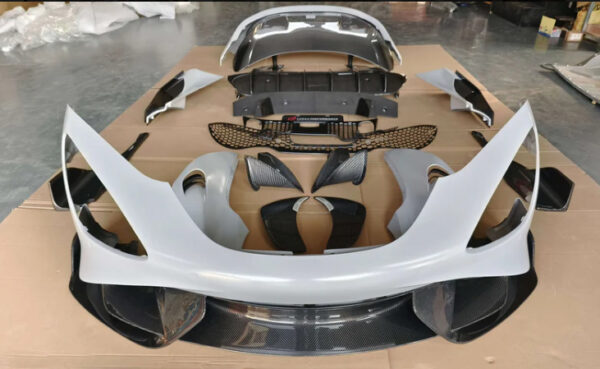 Conversion carbon body kit for McLaren 720S upgrade to 765LT
