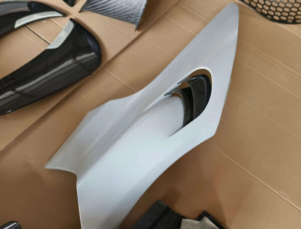 Conversion carbon body kit for McLaren 720S upgrade to 765LT - Image 2