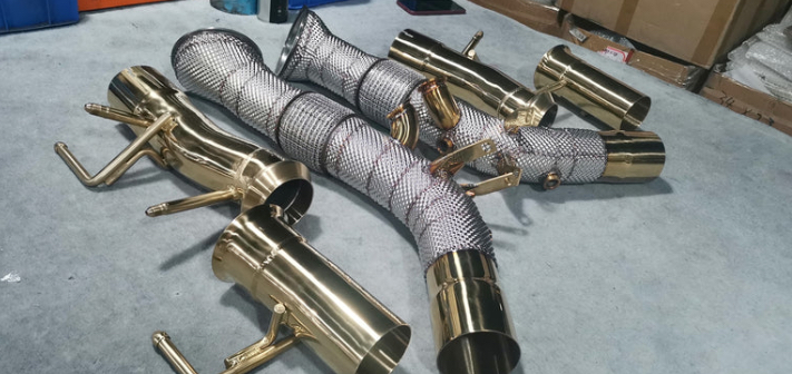 DOWN PIPE FOR FERRARI SF90 STRADALE 2019 - 2023 (4.0)