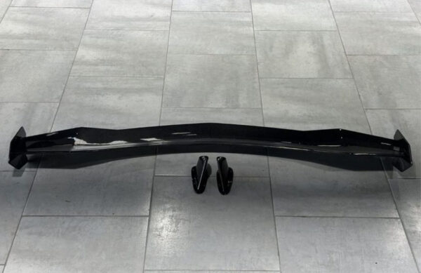 SD Carbon "M Style" Lamborghini Urus Dry Carbon Fiber Full Body Kit - Image 7