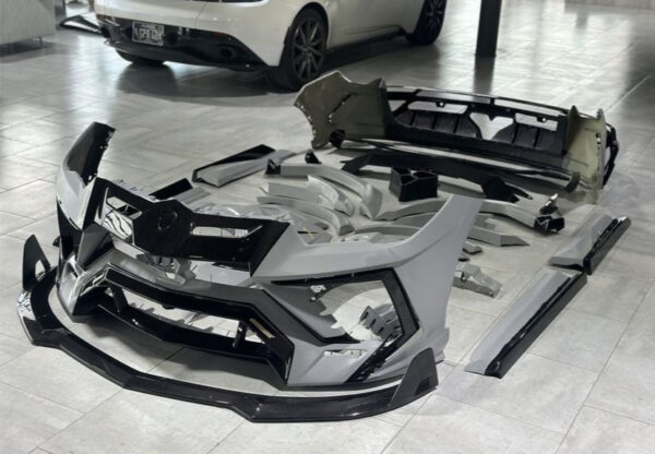 SD Carbon "M Style" Lamborghini Urus Dry Carbon Fiber Full Body Kit