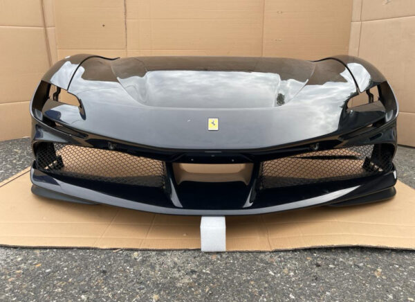 FERRARI SF90 STRADALE FRONT END COMPLETE, OEM PART - Image 4