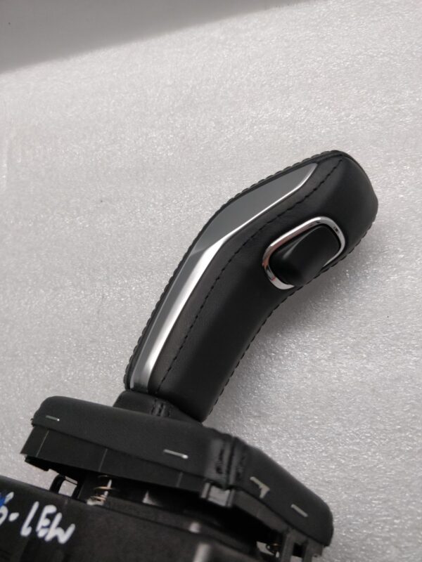 MASERATI LEVANTE GEAR LEVER SELECTOR KNOB FOR LHD - Image 2