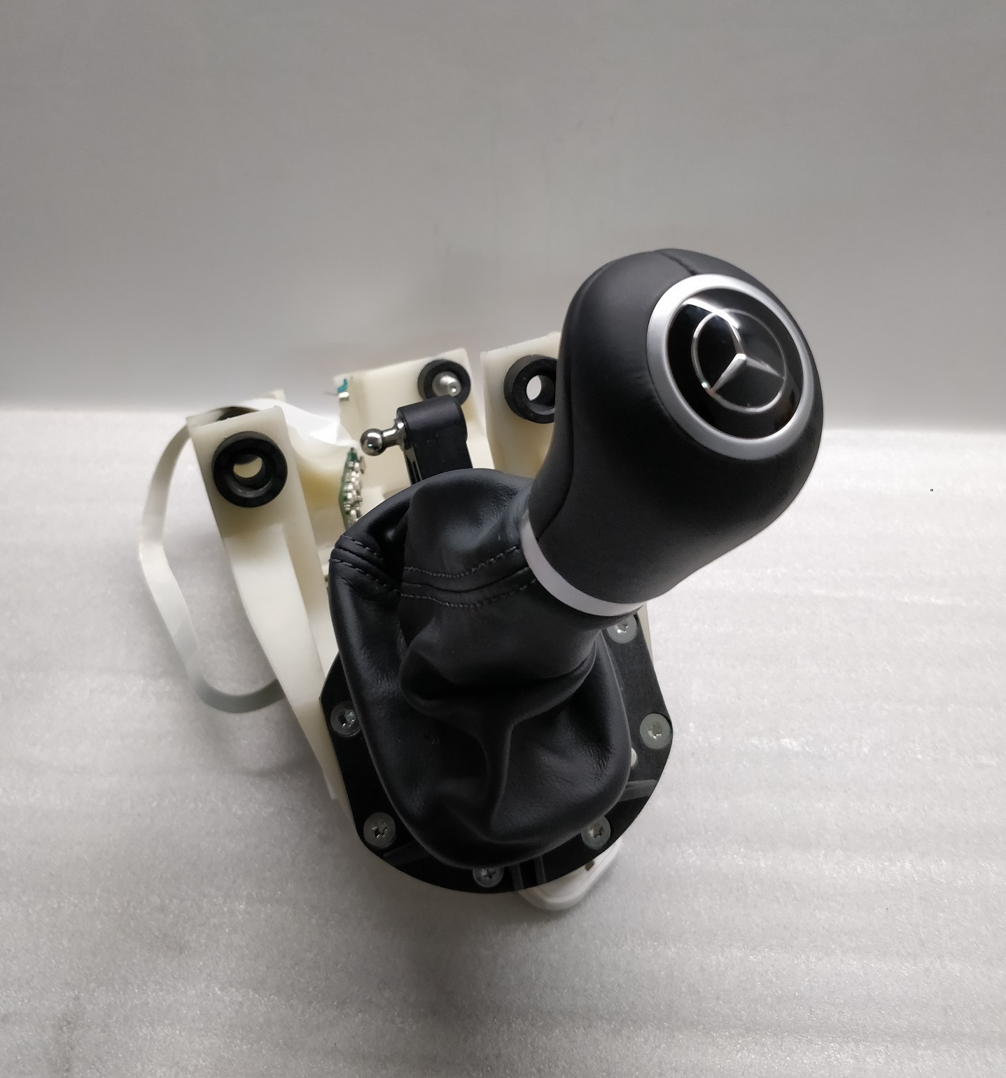 MERCEDES A639 VITO VIANO GEAR LEVER SELECTOR AUTO RHD