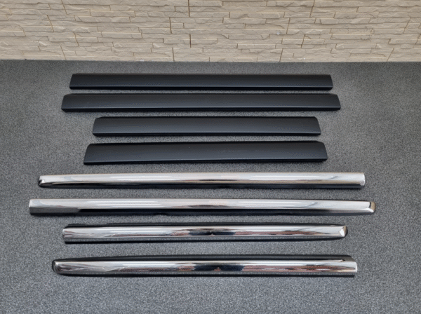 Rolls Royce Cullinan Door Trim Plate Insert Set