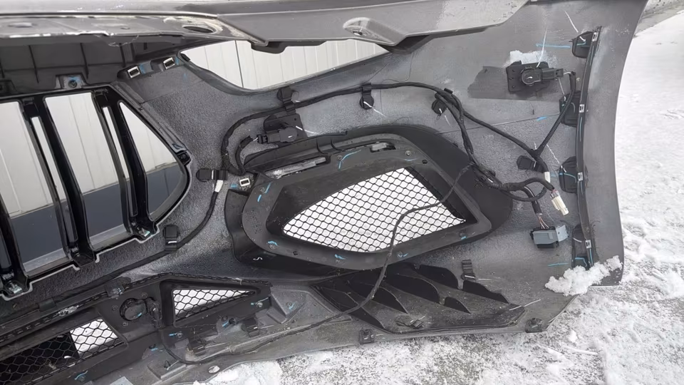 MASERATI GHIBLI TROFEO FRONT BUMPER COMPLETE - Image 4