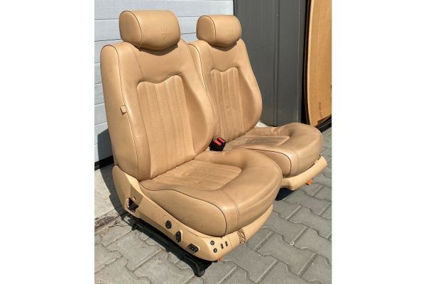 MASERATI QUATTROPORTE Front Seat Front Seats