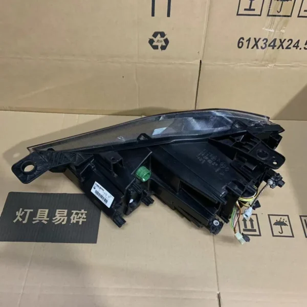 Maserati Ghibli M156 left & Right 2pcs Passenger Xenon EU Headlights 2014-2017 - Image 2