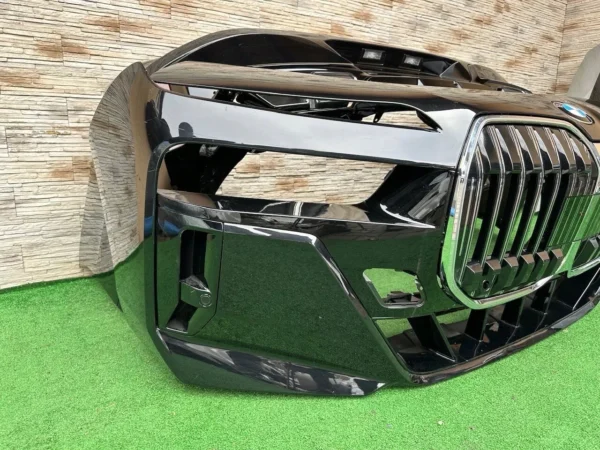 2023 - 2025 BMW 7 SERIES COMPLETE FRONT BUMPER ASSEMBLY - NOSE CUT OEM - Image 3