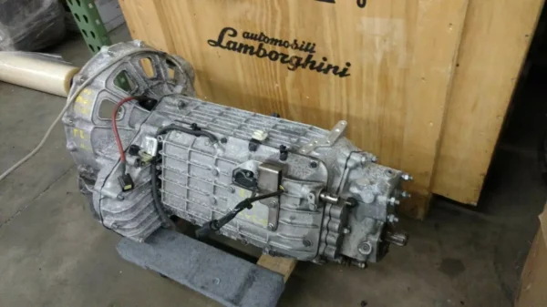 LAMBORGHINI MURCIELAGO LP640 TRANSMISSION GEARBOX ASSEMBLY OEM - Image 9